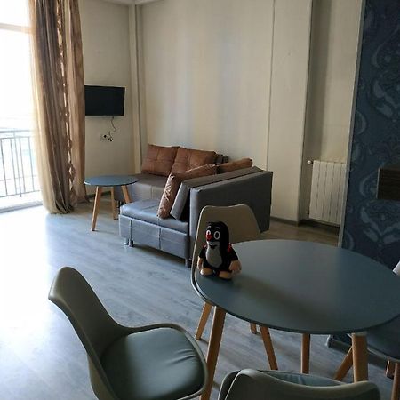 Apartment Sandra Tbilisi Exteriör bild