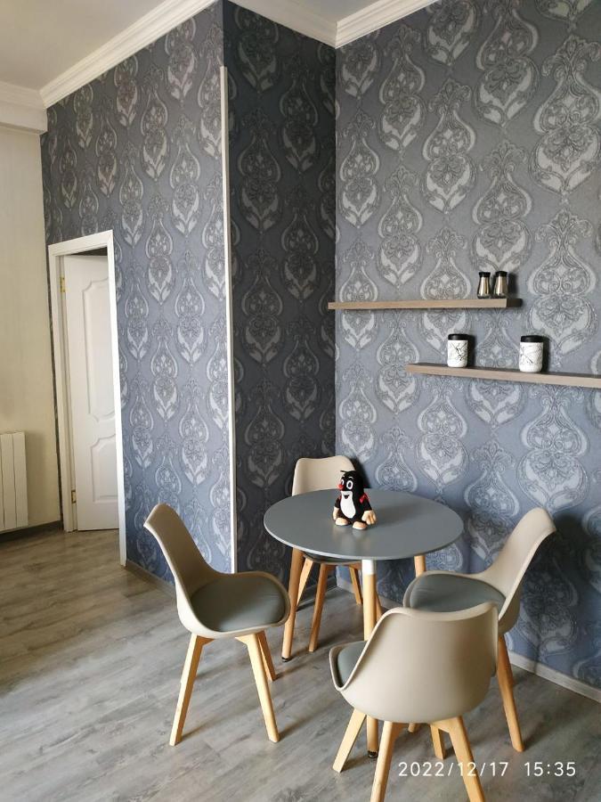 Apartment Sandra Tbilisi Exteriör bild