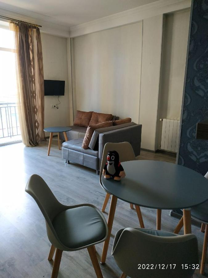 Apartment Sandra Tbilisi Exteriör bild