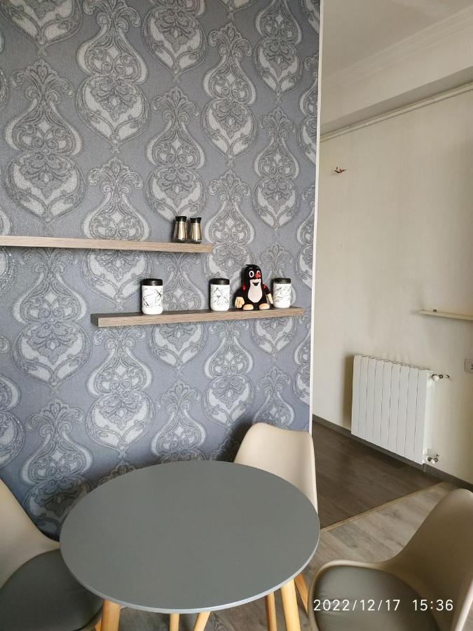 Apartment Sandra Tbilisi Exteriör bild